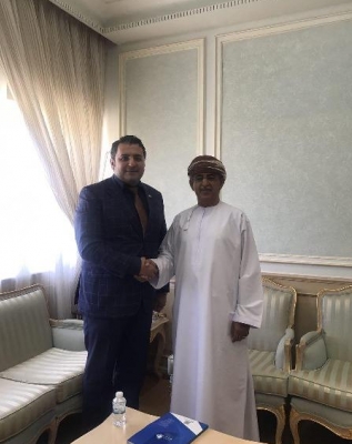 جلسه مشترک مدیر عامل شرکت پایر با آقای دکتر احمد بن محمد السعیدی وزیر بهداشت درمان و آموزش پزشکی کشور عمان